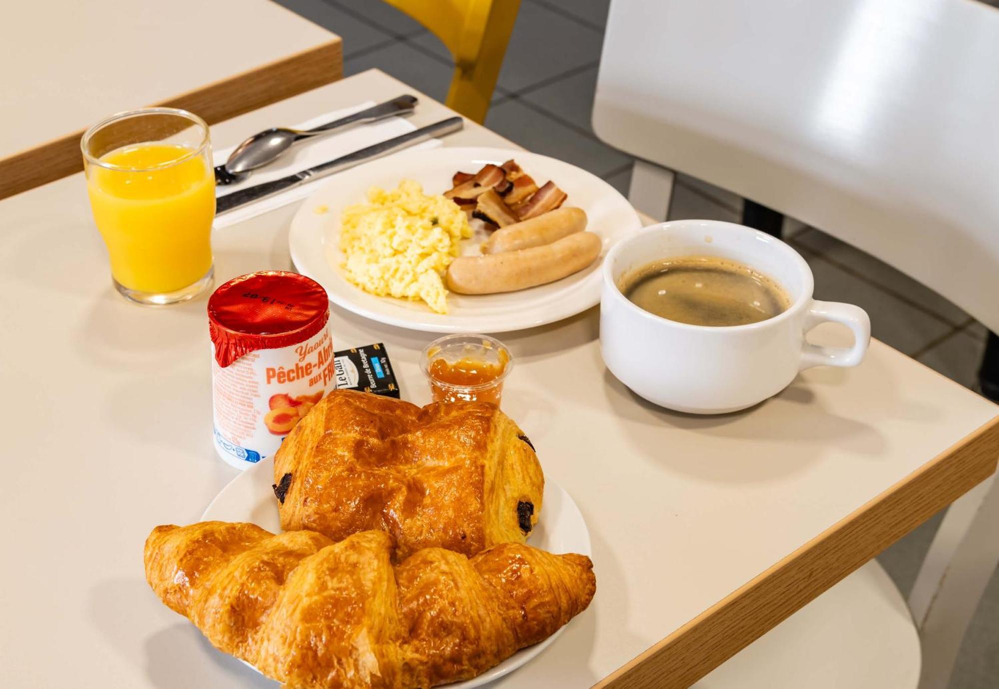 B&B Hotel Grenoble Universite 1 Gières Zewnętrze zdjęcie